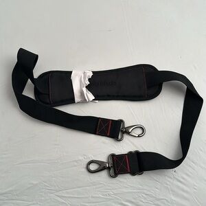 TaylorMade black and red replacement adjustable lobster clasp strap